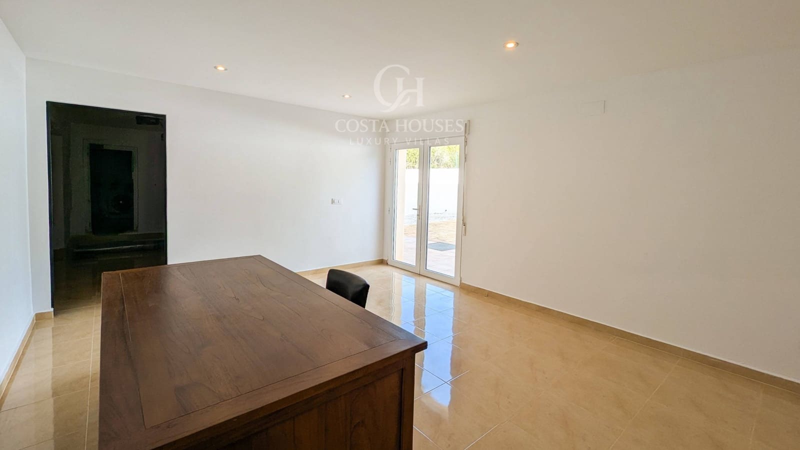 4 bedroom Villa for sale in Javea / Xabia with garage - € 1,475,000 (Ref: 9282136)