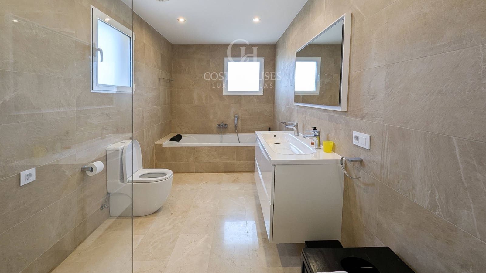 4 bedroom Villa for sale in Javea / Xabia with garage - € 1,475,000 (Ref: 9282136)