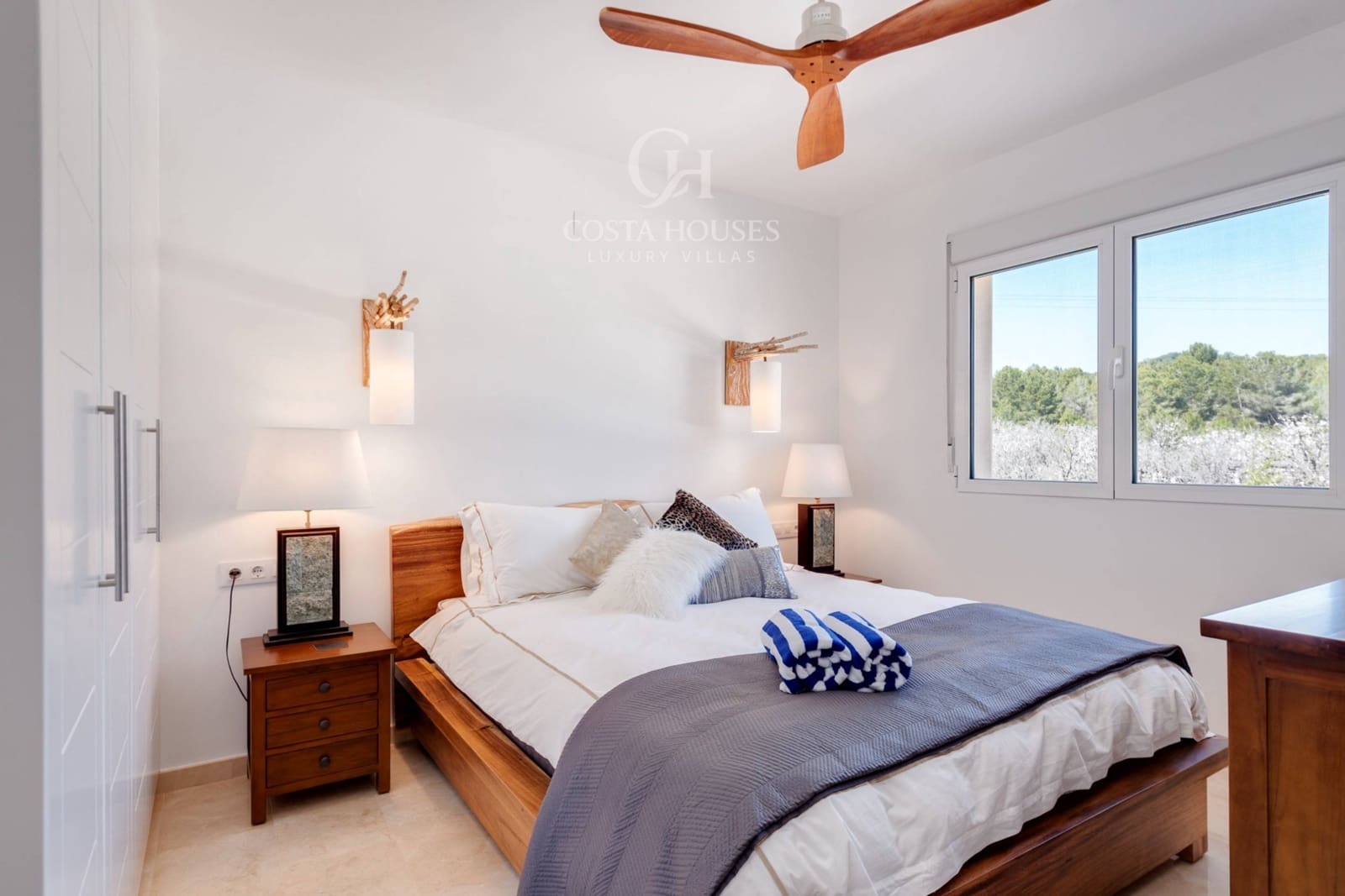 4 bedroom Villa for sale in Javea / Xabia with garage - € 1,475,000 (Ref: 9282136)