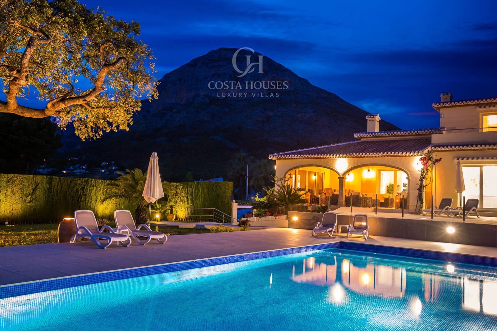 6 soverom Villa til salgs i Javea / Xabia med svømmebasseng garasje - € 1 795 000 (Ref: 9282137)