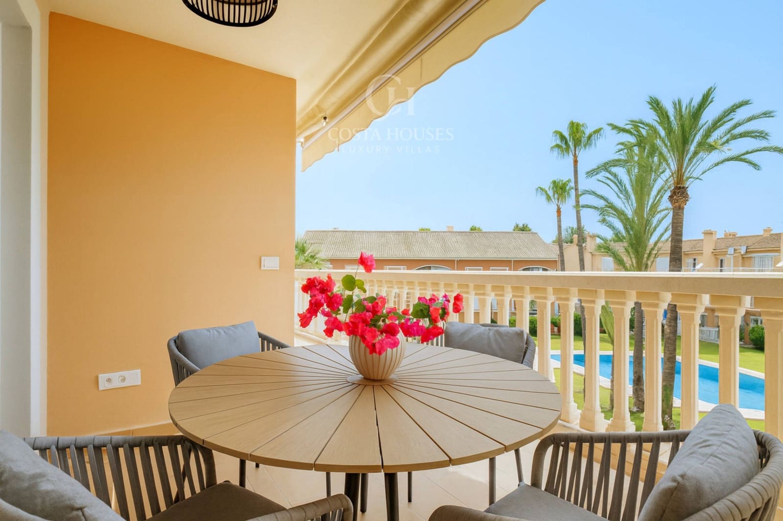 4 chambre Penthouse à vendre à Arenal avec piscine garage - 599 000 € (Ref: 9305160)