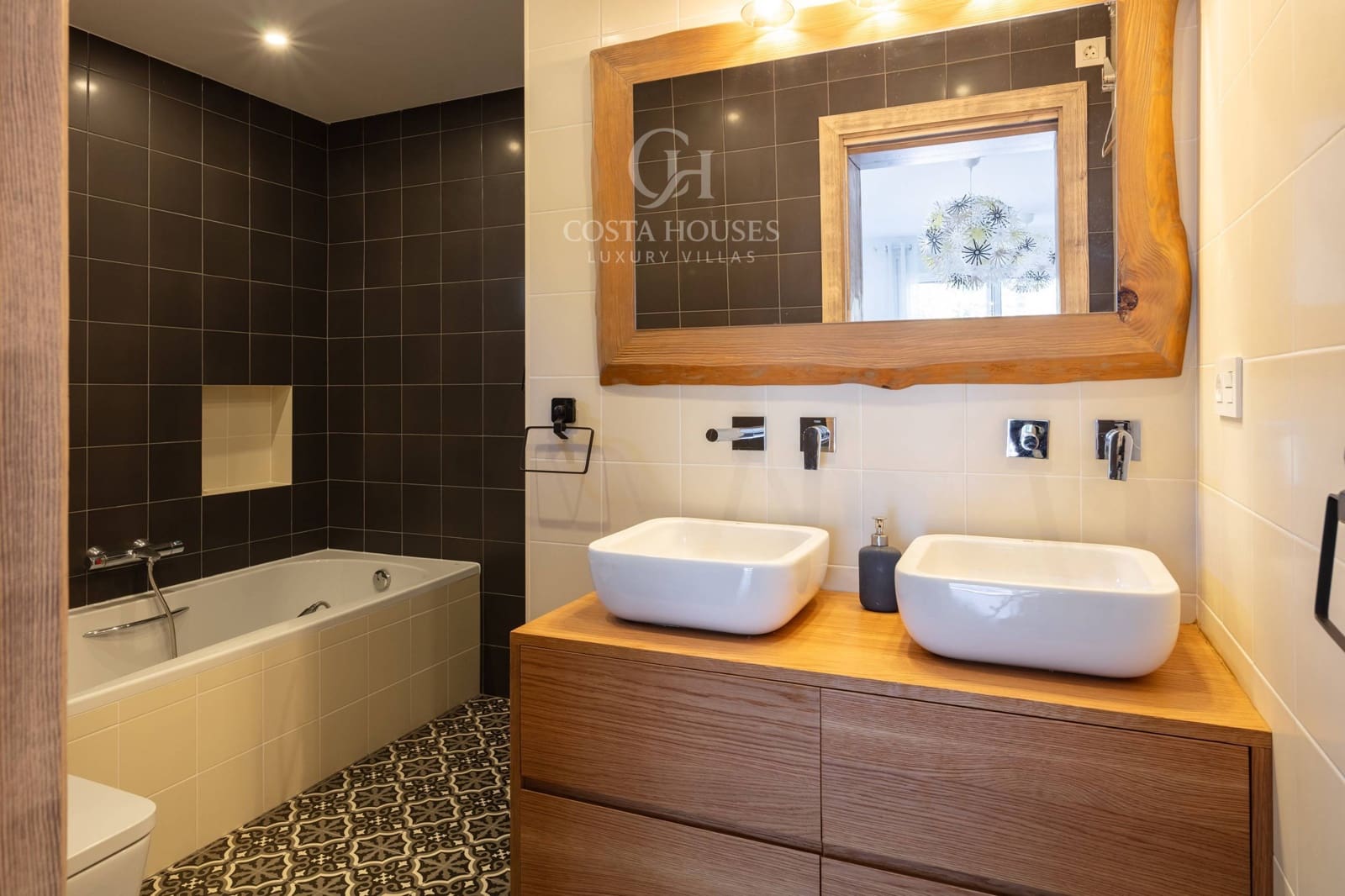 4 bedroom Villa for sale in Javea / Xabia with pool - € 950,000 (Ref: 9305161)