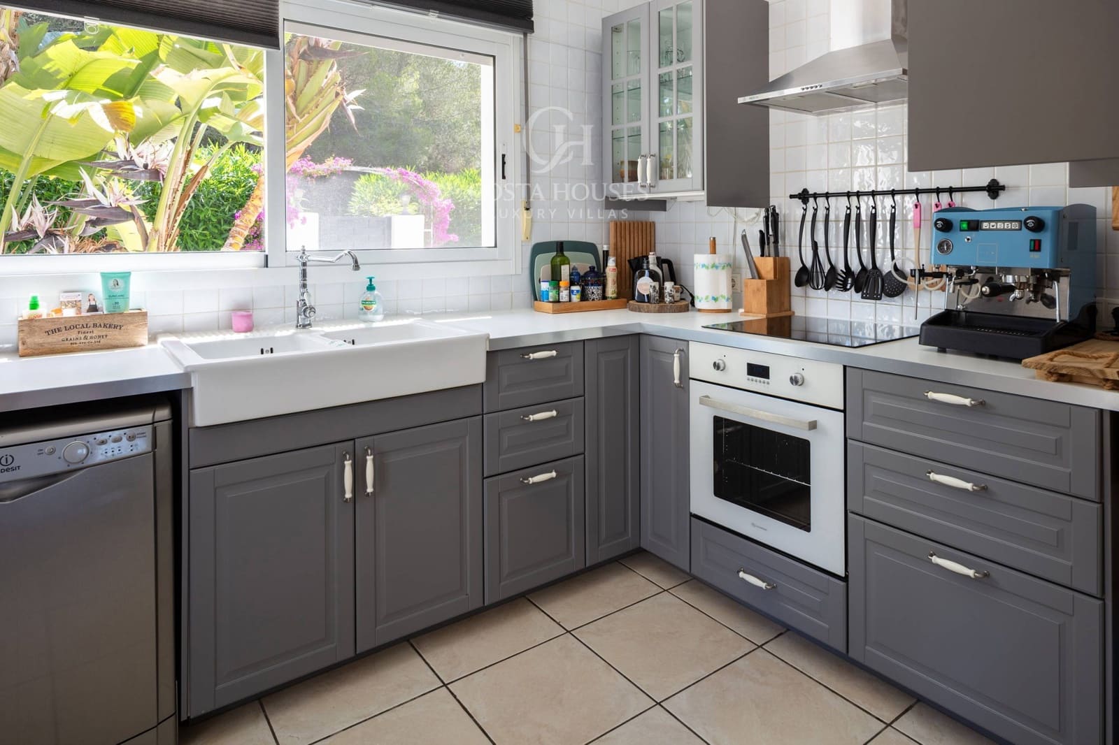 4 bedroom Villa for sale in Javea / Xabia with pool - € 950,000 (Ref: 9305161)