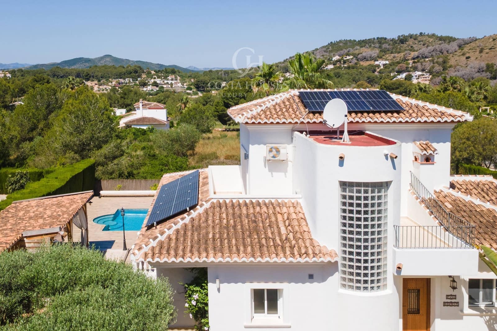4 bedroom Villa for sale in Javea / Xabia with pool - € 950,000 (Ref: 9305161)