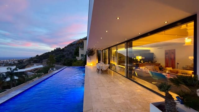 4 Zimmer Villa zu verkaufen in Cumbre del Sol, Benitachell / Benitatxell mit Pool - 2.795.000 € (Ref: 9347322)