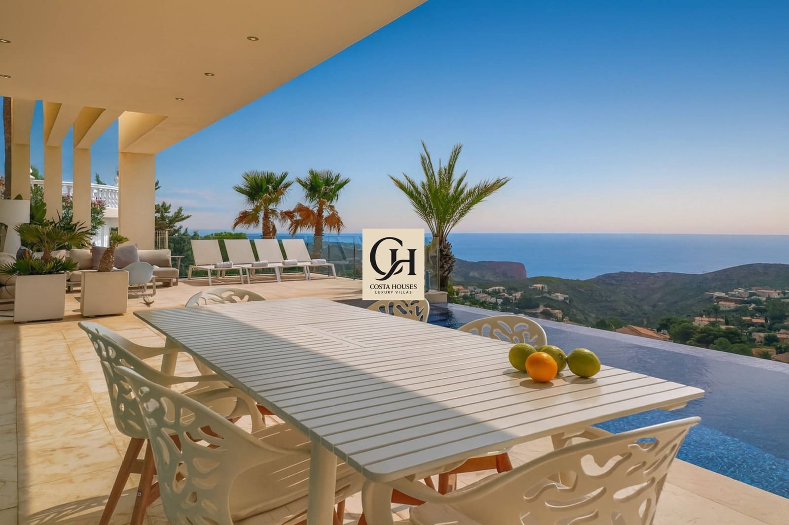 4 Zimmer Villa zu verkaufen in Cumbre del Sol mit Pool - 2.795.000 € (Ref: 9347322)