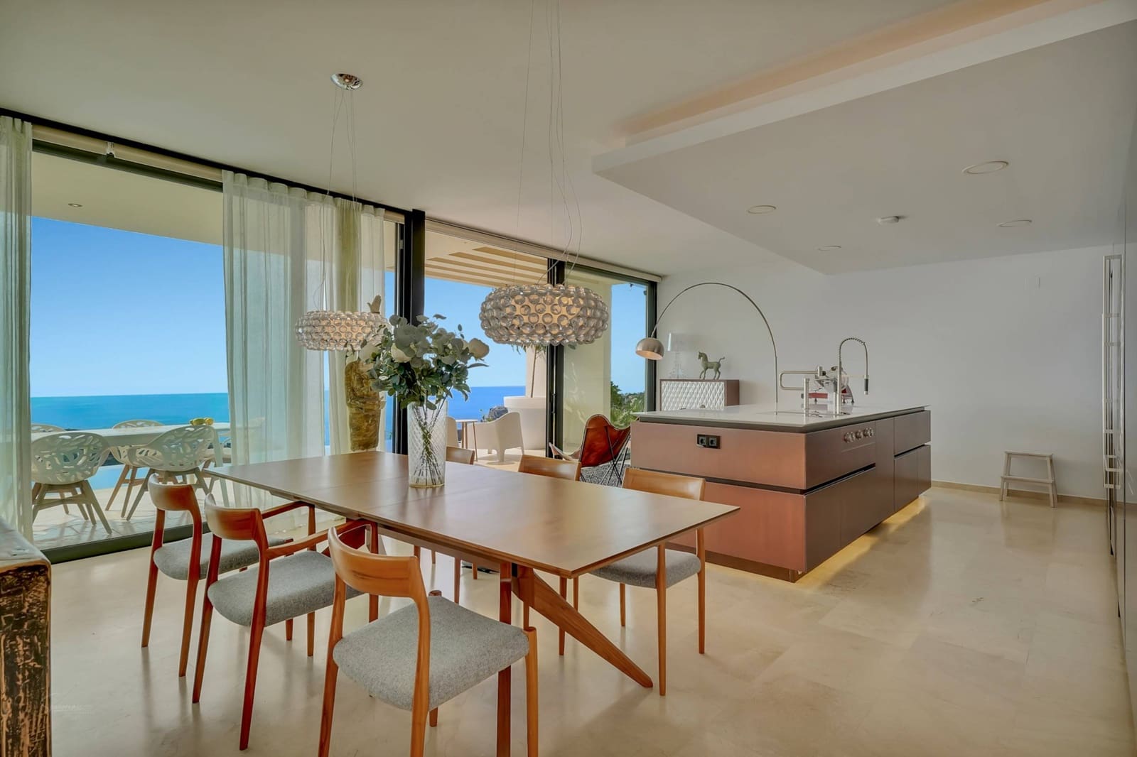 4 Zimmer Villa zu verkaufen in Cumbre del Sol mit Pool - 2.795.000 € (Ref: 9347322)