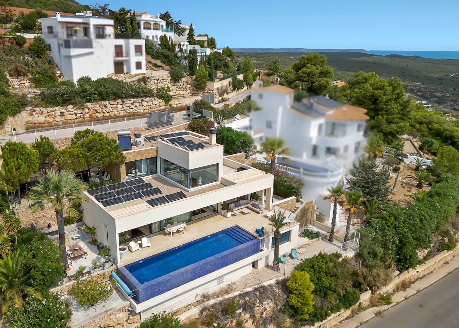 4 Zimmer Villa zu verkaufen in Cumbre del Sol mit Pool - 2.795.000 € (Ref: 9347322)