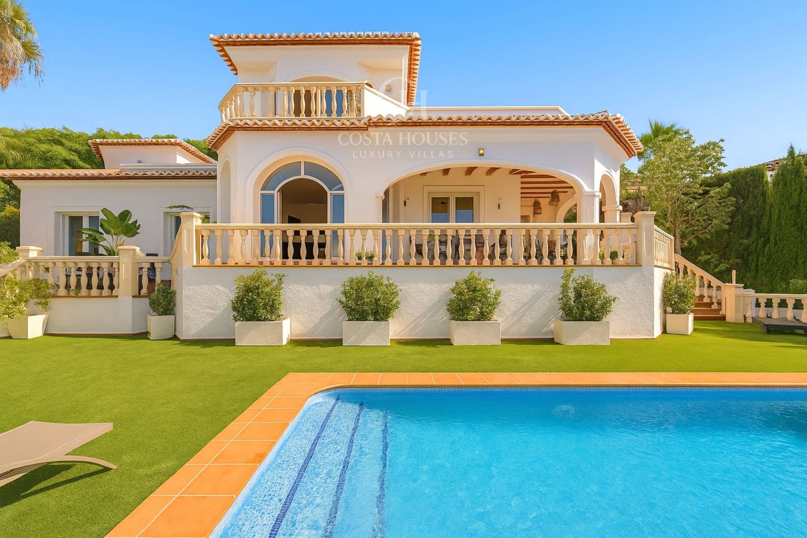 4 soveværelse Villa til salg i Javea / Xabia med swimmingpool - € 1.675.000 (Ref: 9378982)