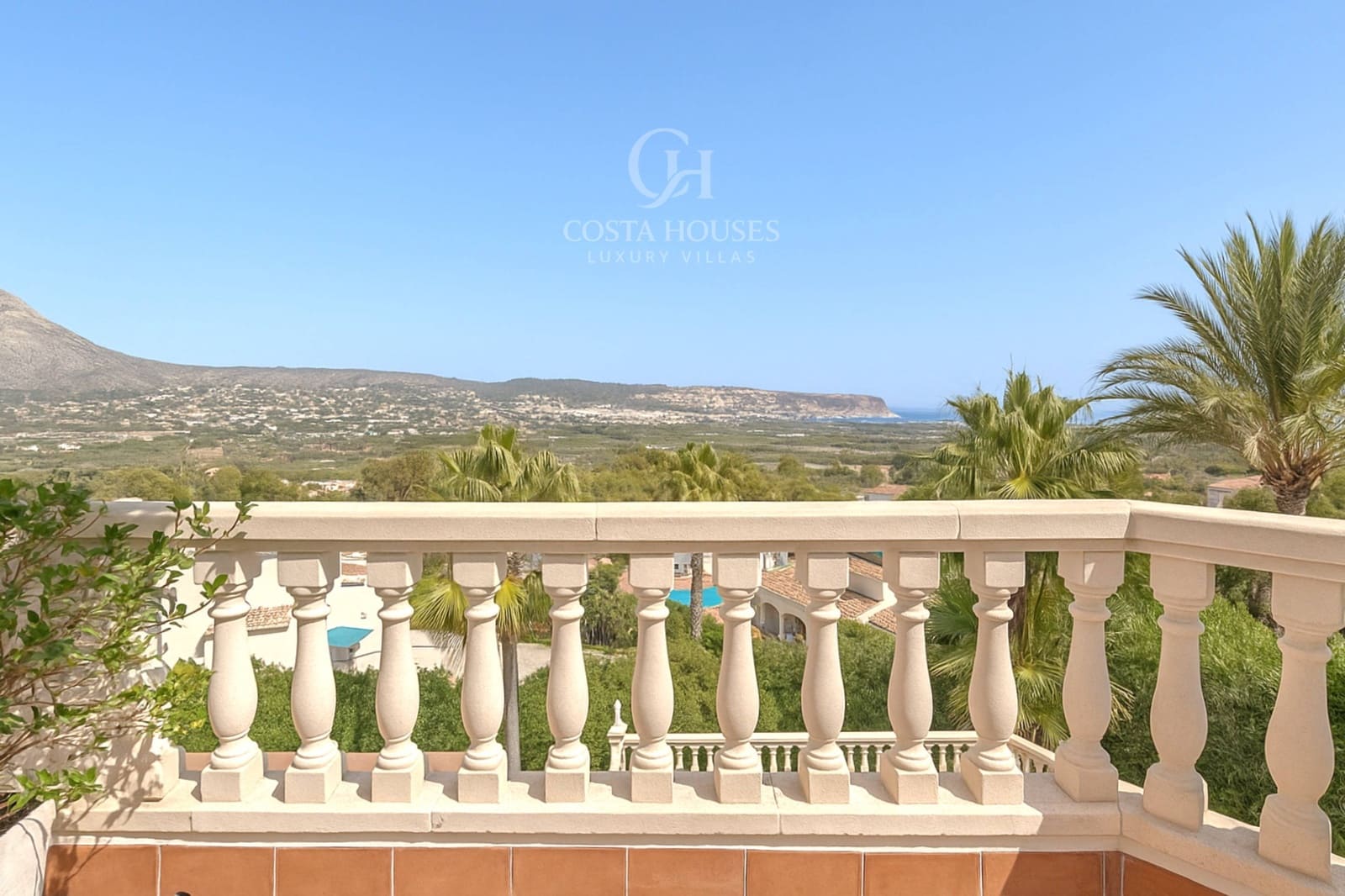 4 soveværelse Villa til salg i Javea / Xabia med swimmingpool - € 1.675.000 (Ref: 9378982)