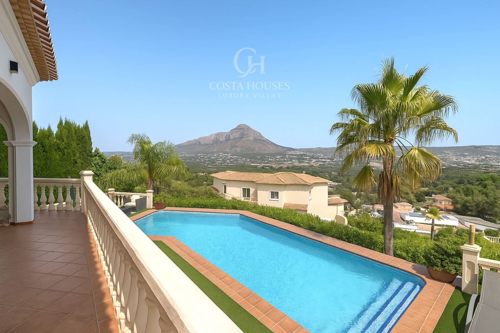4 soveværelse Villa til salg i Javea / Xabia med swimmingpool - € 1.675.000 (Ref: 9378982)