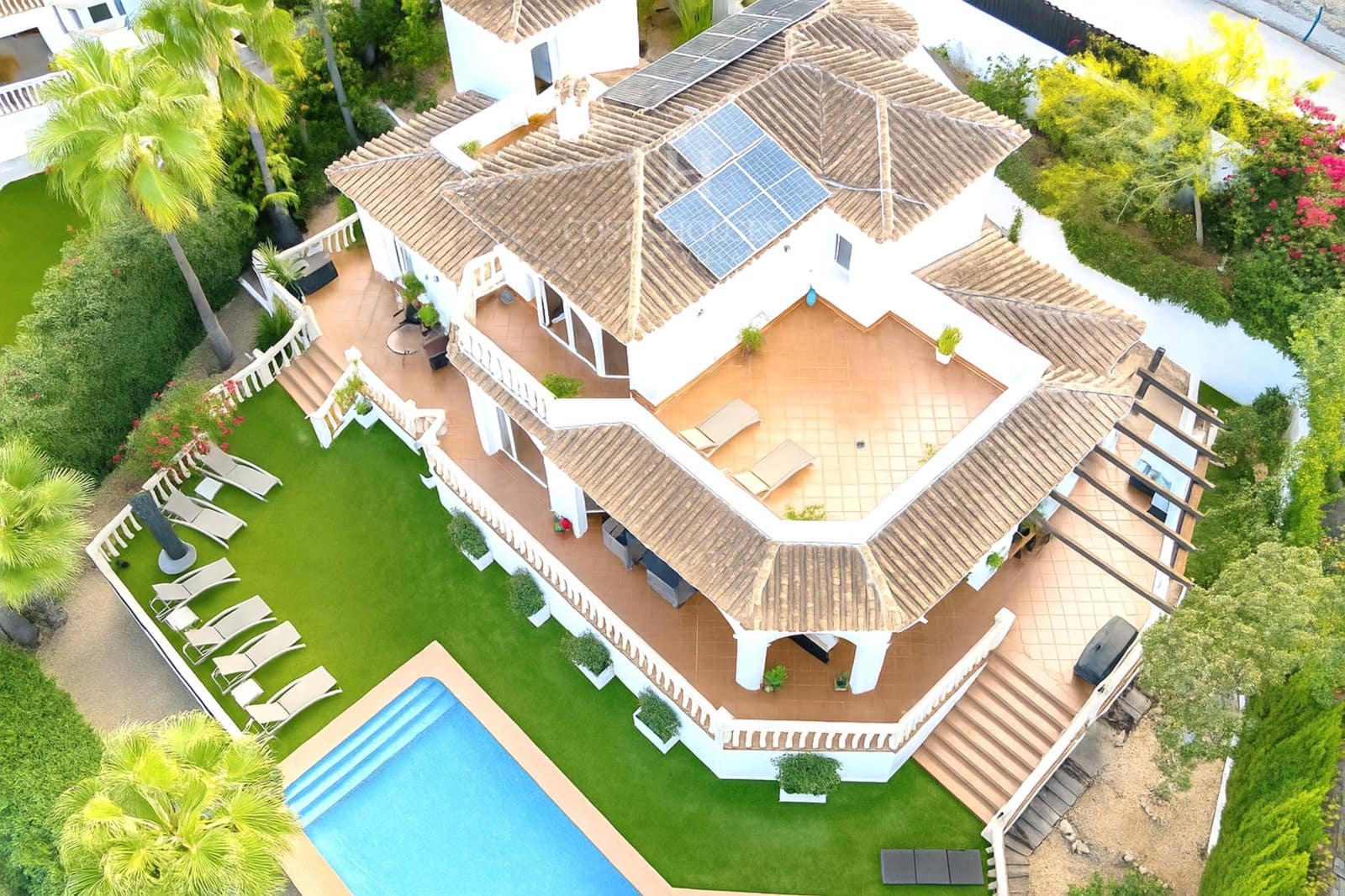 4 soveværelse Villa til salg i Javea / Xabia med swimmingpool - € 1.675.000 (Ref: 9378982)