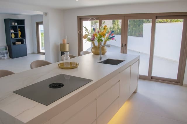 5 soveværelse Villa til salg i Alfaz del Pi / L'Alfàs del Pi med swimmingpool garage - € 2.250.000 (Ref: 9390774)