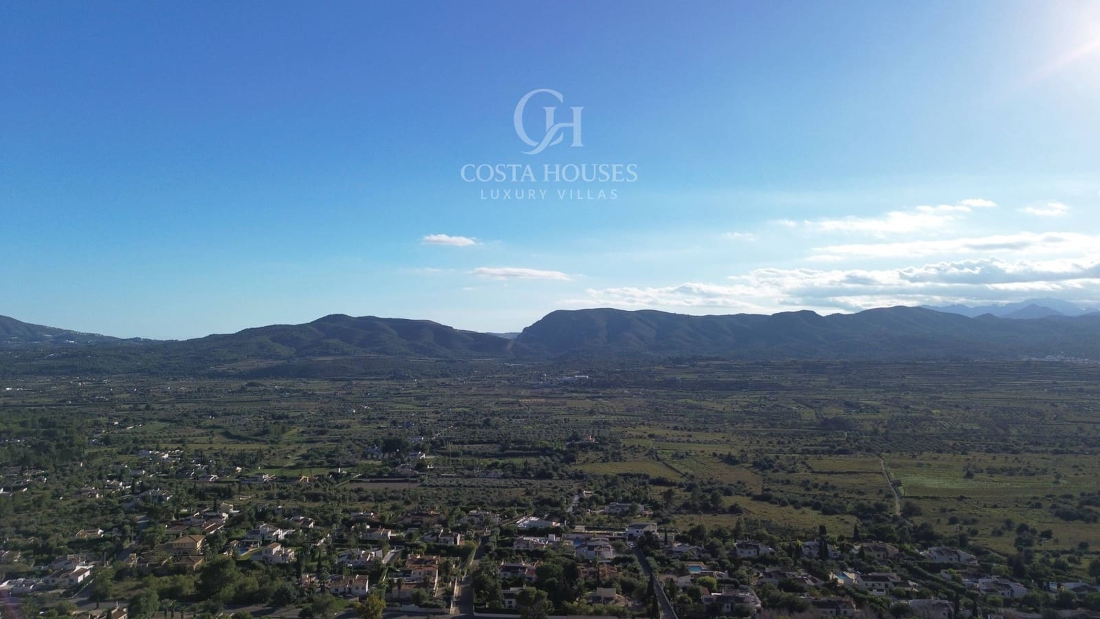 4 soveværelse Villa til salg i Javea / Xabia med swimmingpool garage - € 2.700.000 (Ref: 9410940)