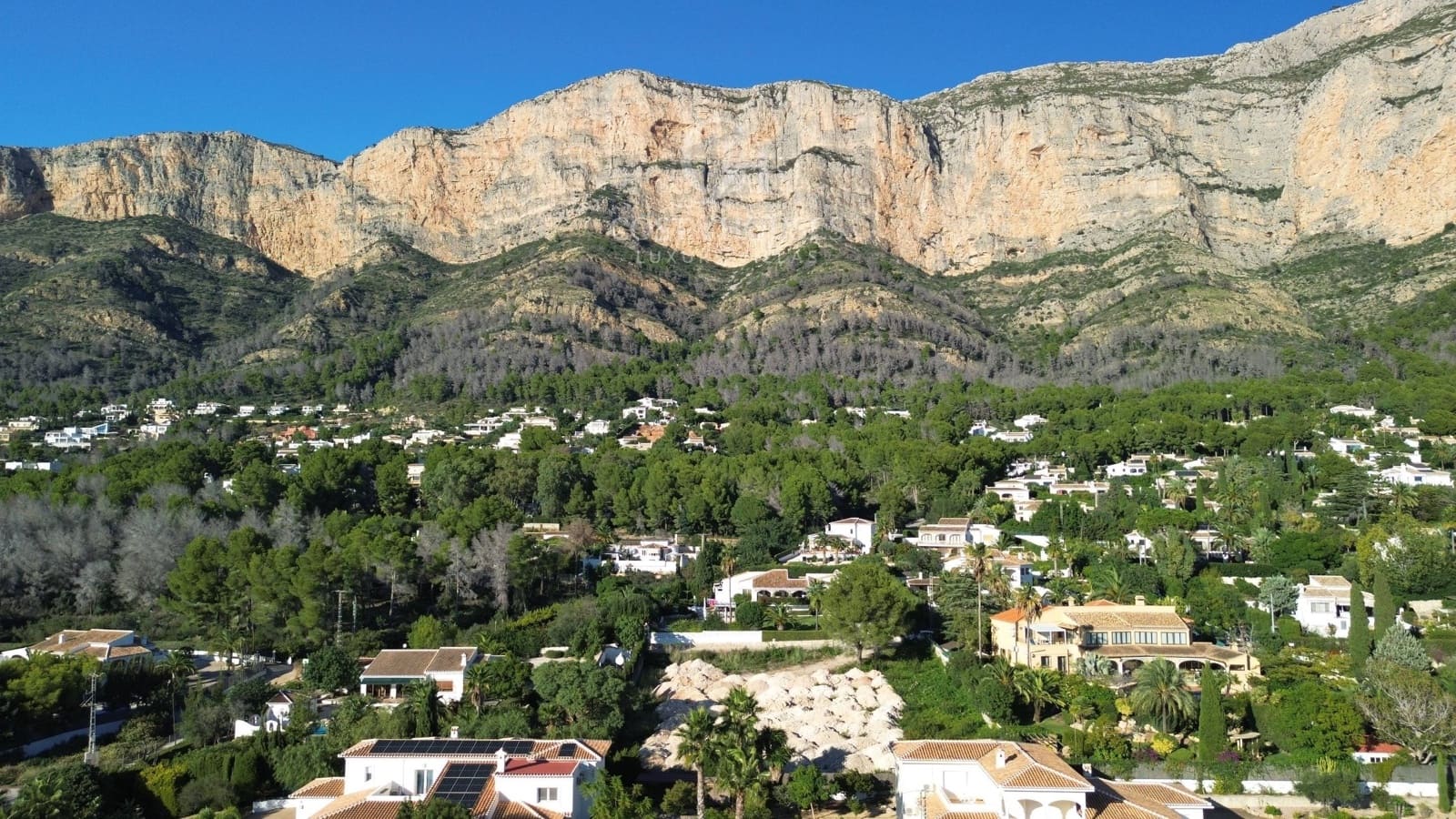 4 soveværelse Villa til salg i Javea / Xabia med swimmingpool garage - € 2.700.000 (Ref: 9410940)