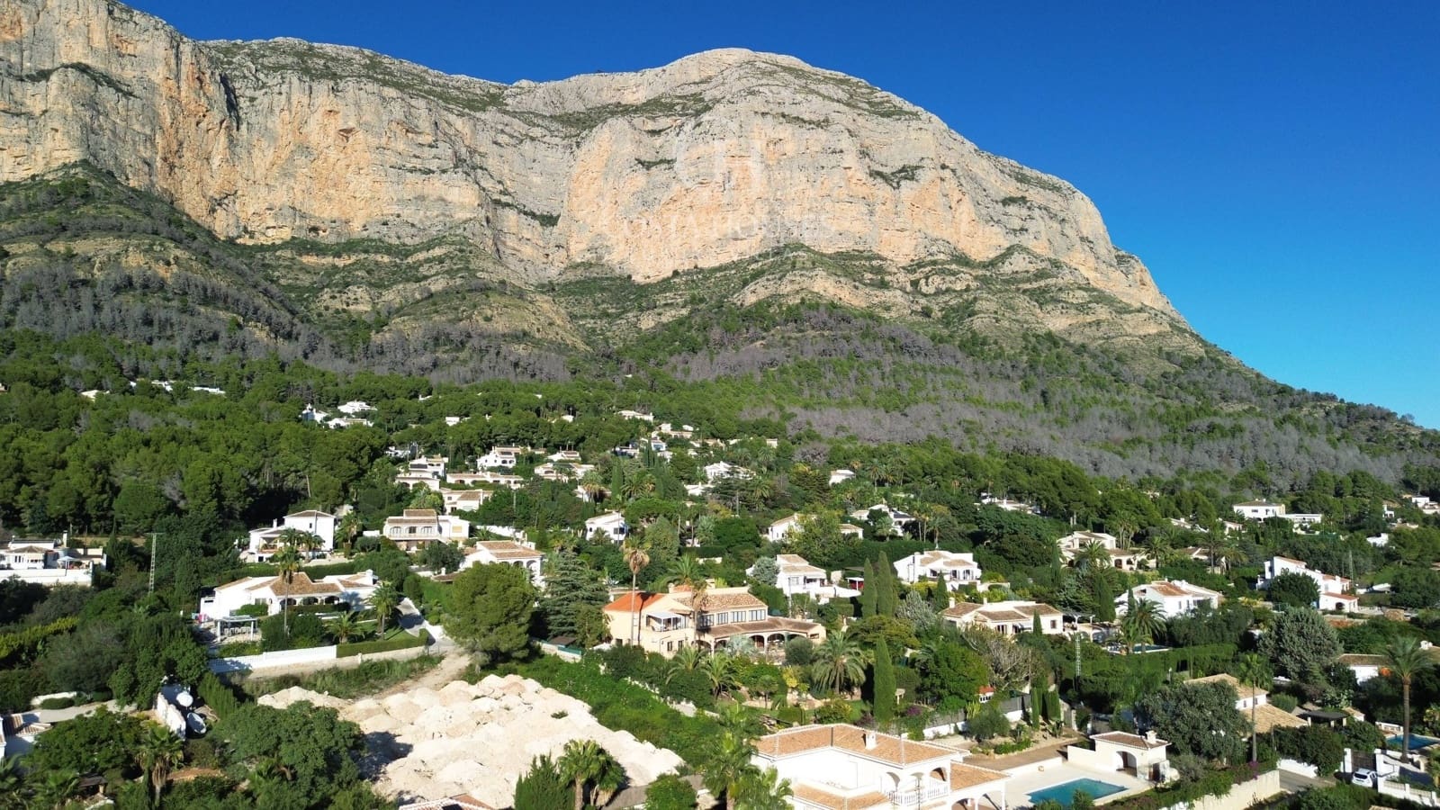 4 soveværelse Villa til salg i Javea / Xabia med swimmingpool garage - € 2.700.000 (Ref: 9410940)