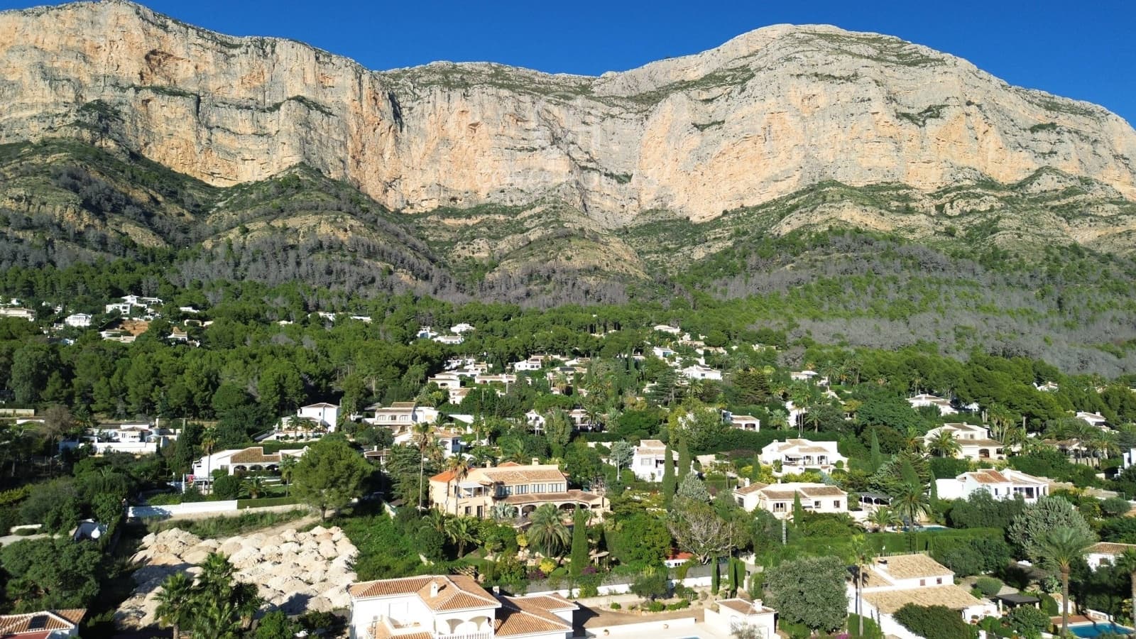 4 soveværelse Villa til salg i Javea / Xabia med swimmingpool garage - € 2.700.000 (Ref: 9410940)