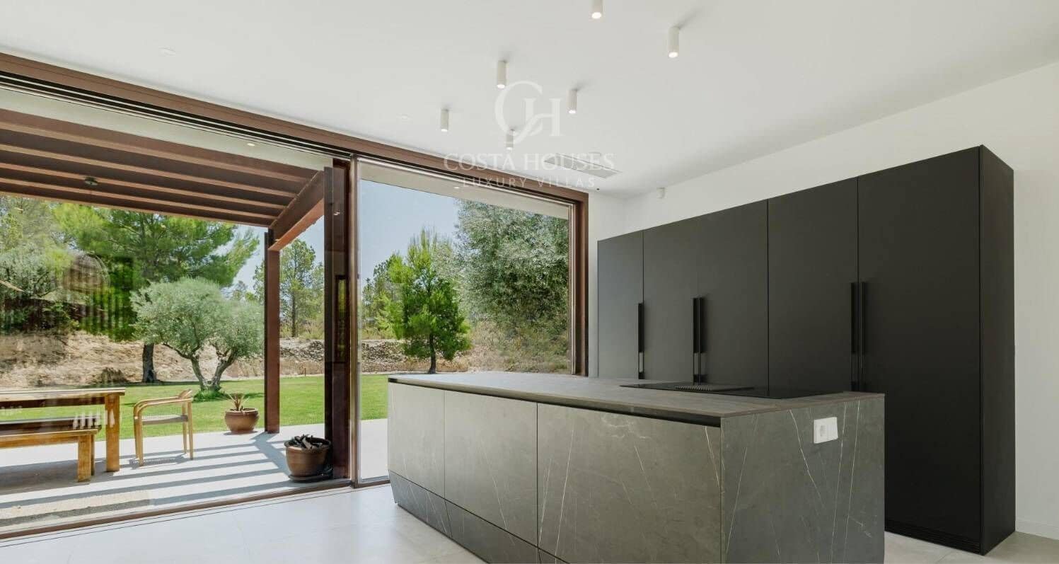 Chalet de 4 habitaciones en Finestrat en venta con piscina - 1.490.000 € (Ref: 9443210)