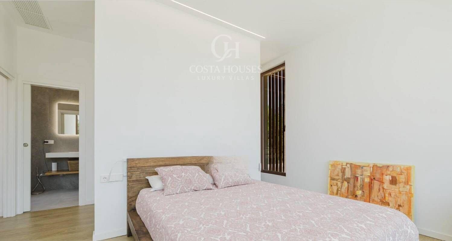 Chalet de 4 habitaciones en Finestrat en venta con piscina - 1.490.000 € (Ref: 9443210)