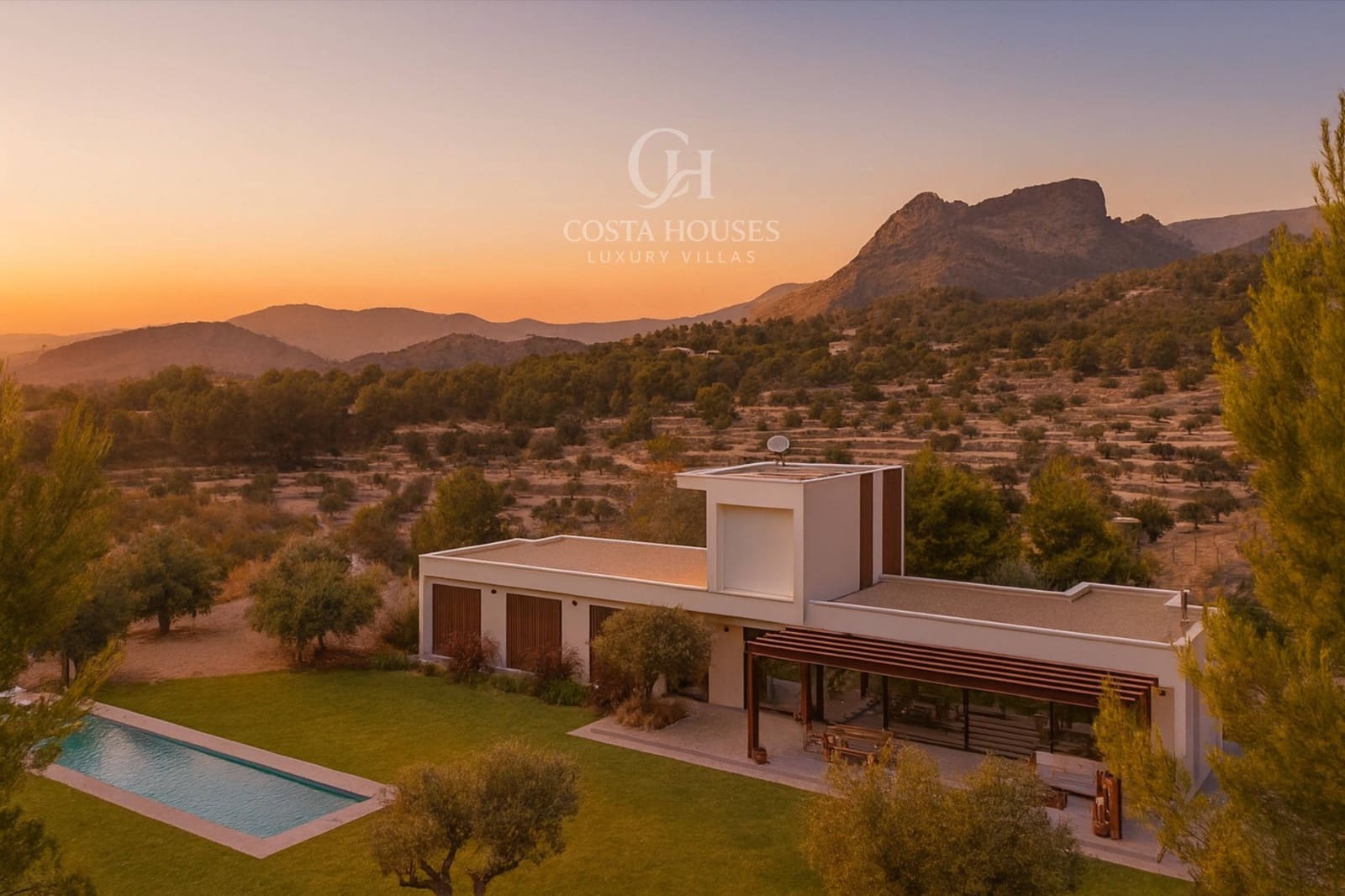 Chalet de 4 habitaciones en Finestrat en venta con piscina - 1.490.000 € (Ref: 9443210)