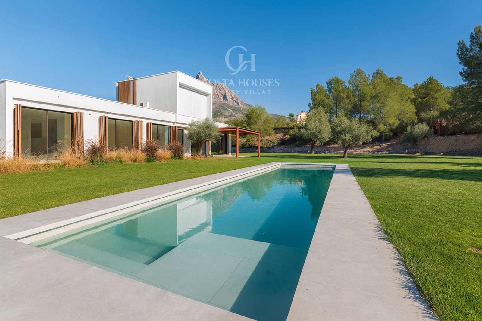 Chalet de 4 habitaciones en Finestrat en venta con piscina - 1.490.000 € (Ref: 9443210)