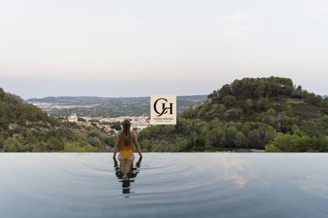 5 slaapkamer Villa te koop in Javea / Xàbia met zwembad garage - € 3.550.000 (Ref: 9450573)