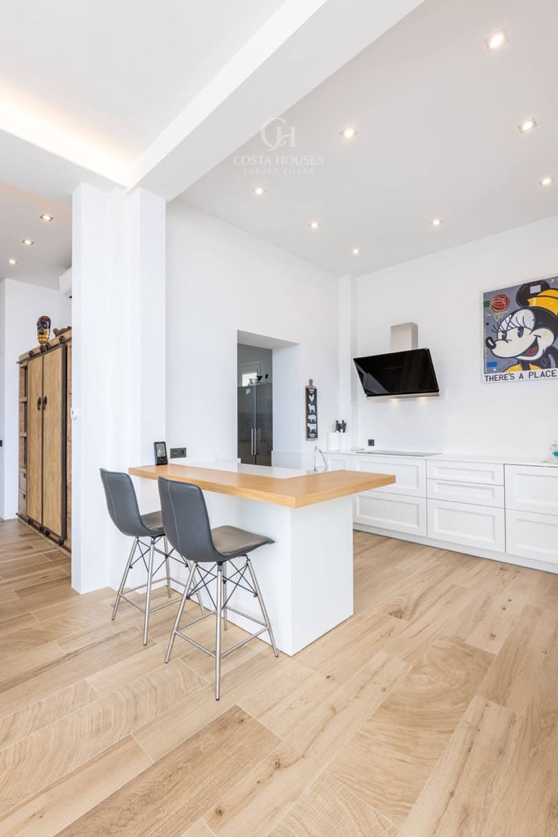 4 soverom Villa til salgs i Moraira med svømmebasseng garasje - € 1 850 000 (Ref: 9465617)