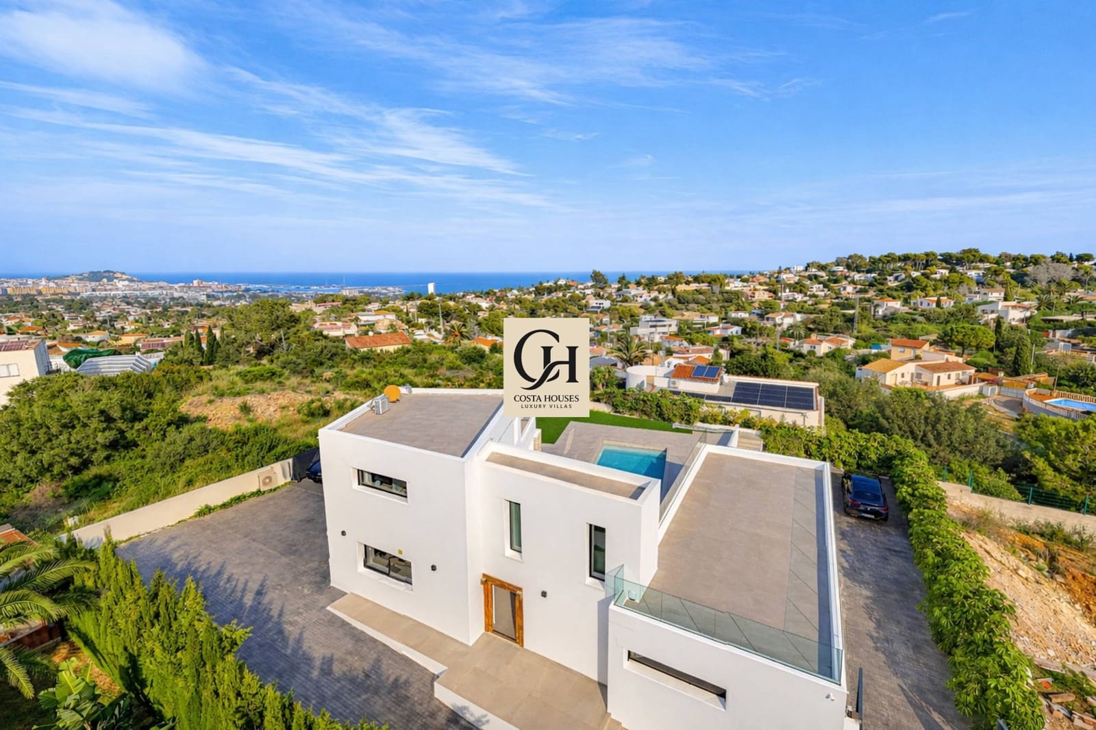 4 bedroom Villa for sale in Denia with pool garage - € 1,795,000 (Ref: 9481175)