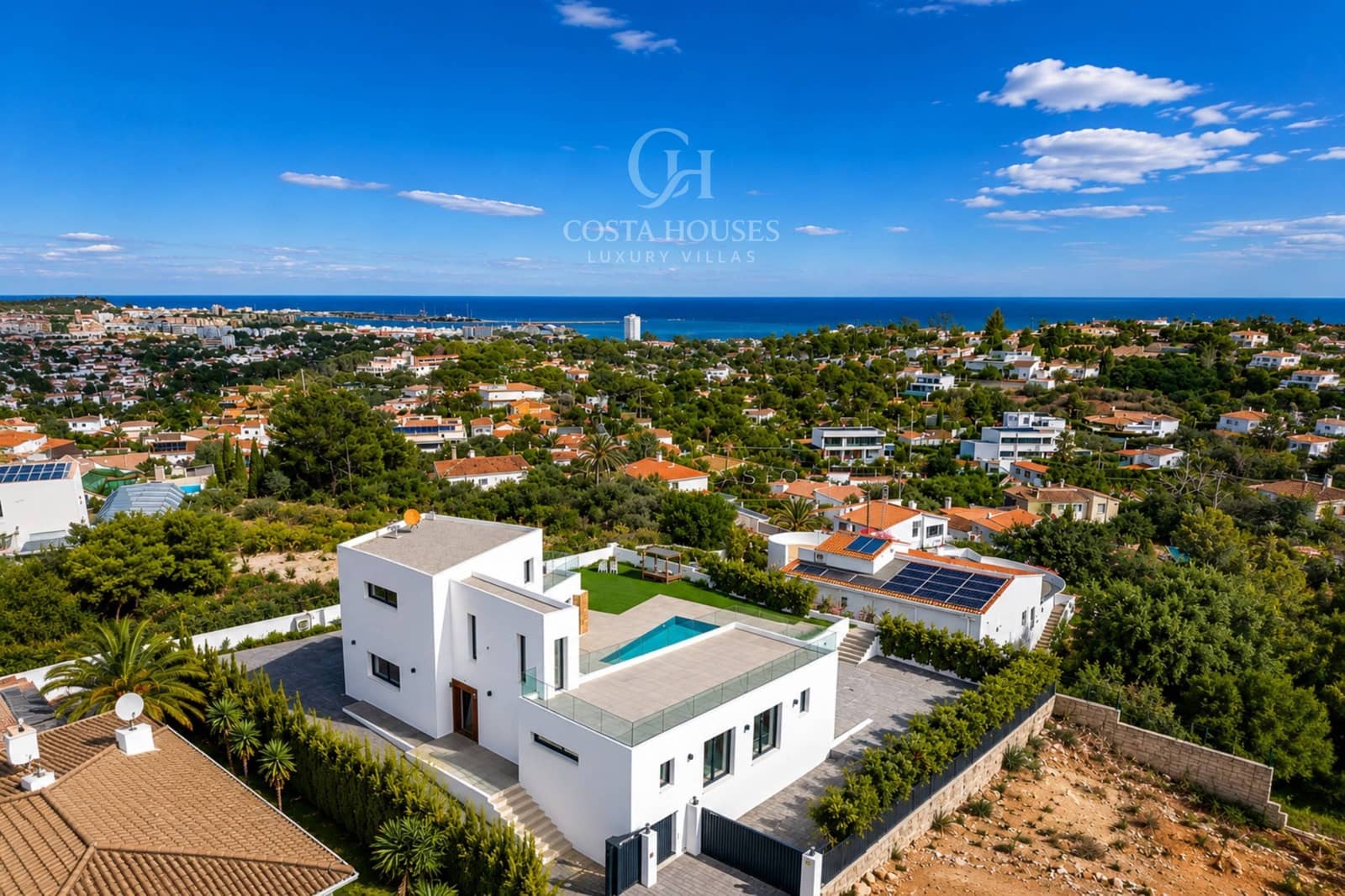 Chalet de 4 habitaciones en Dénia en venta con piscina garaje - 1.650.000 € (Ref: 9481175)