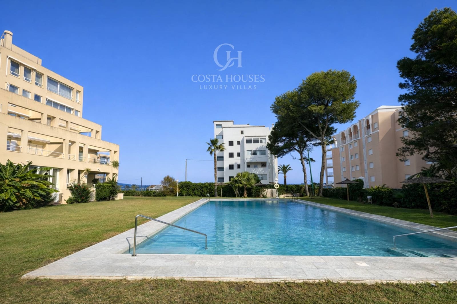 3 bedroom Apartment for sale in Javea / Xabia with pool - € 499,000 (Ref: 9502243)