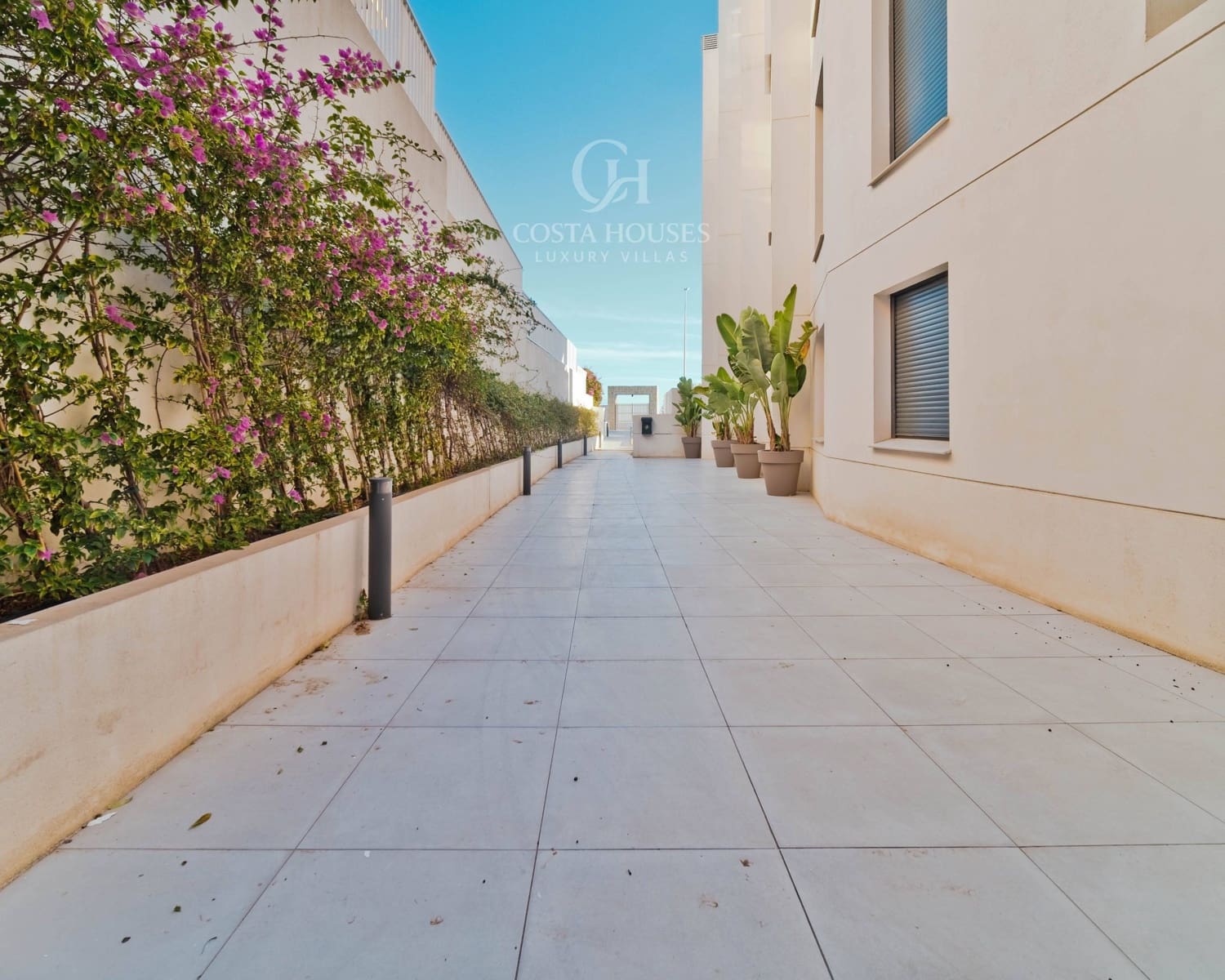 3 sovrum Takvåning till salu i Arenal med pool garage - 1 350 000 € (Ref: 9622375)