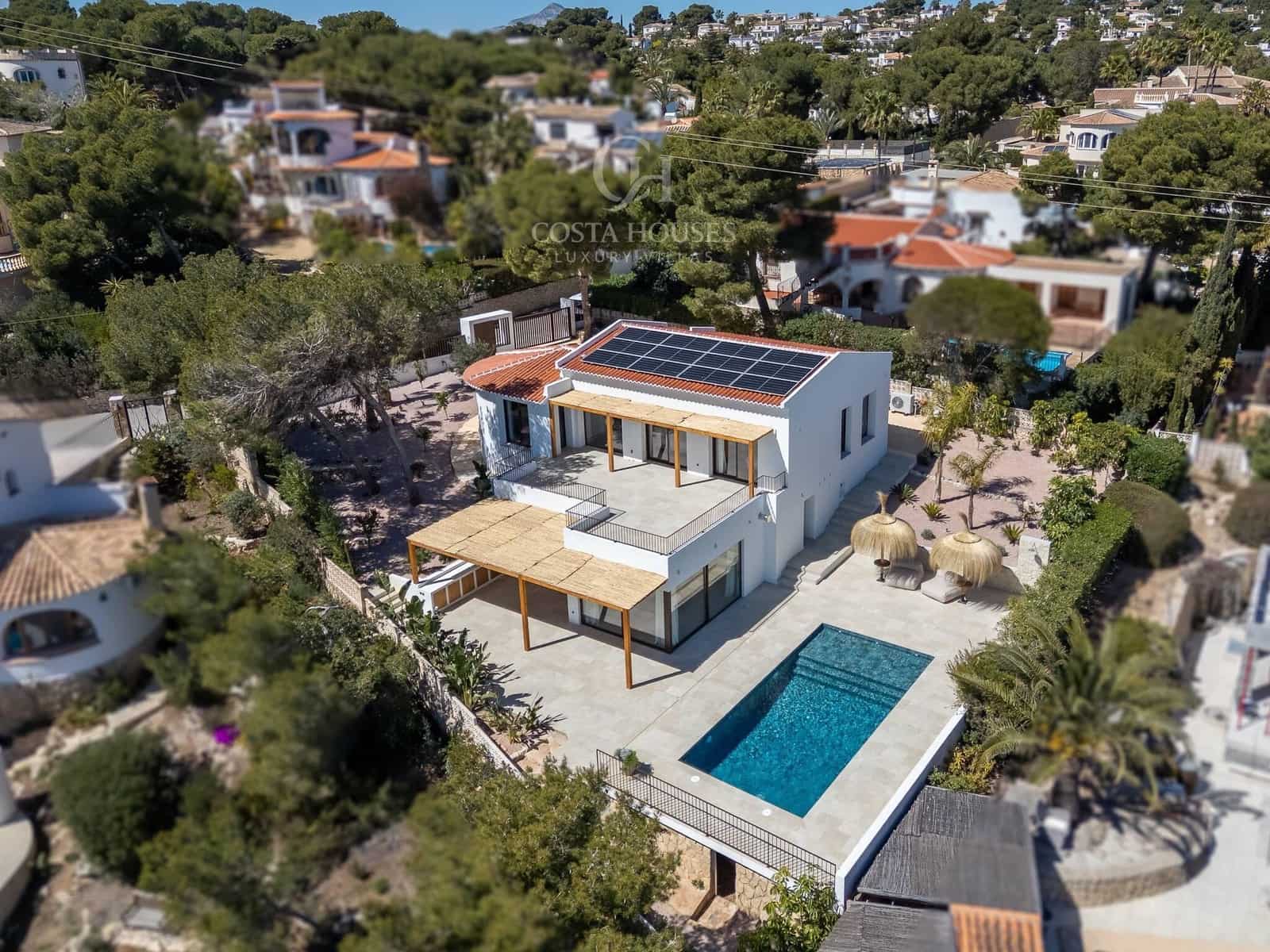 4 Zimmer Villa zu verkaufen in Javea / Xabia mit Pool - 1.980.000 € (Ref: 9634202)