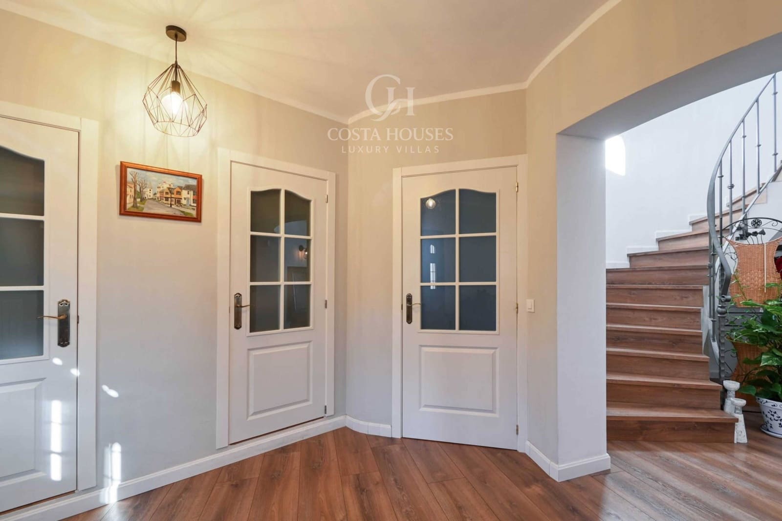 4 makuuhuone Huvila myytävänä paikassa Adsubia mukana uima-altaan 
autotalli - 1 495 000 € (Ref: 9639482)