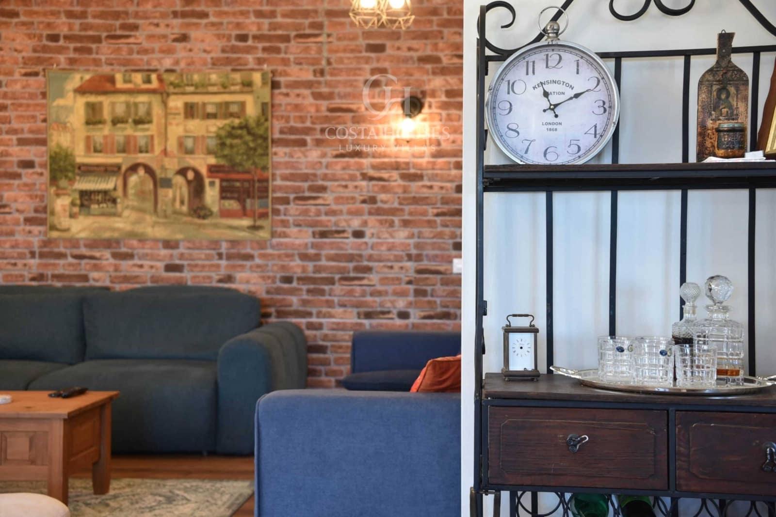 4 makuuhuone Huvila myytävänä paikassa Adsubia mukana uima-altaan 
autotalli - 1 495 000 € (Ref: 9639482)