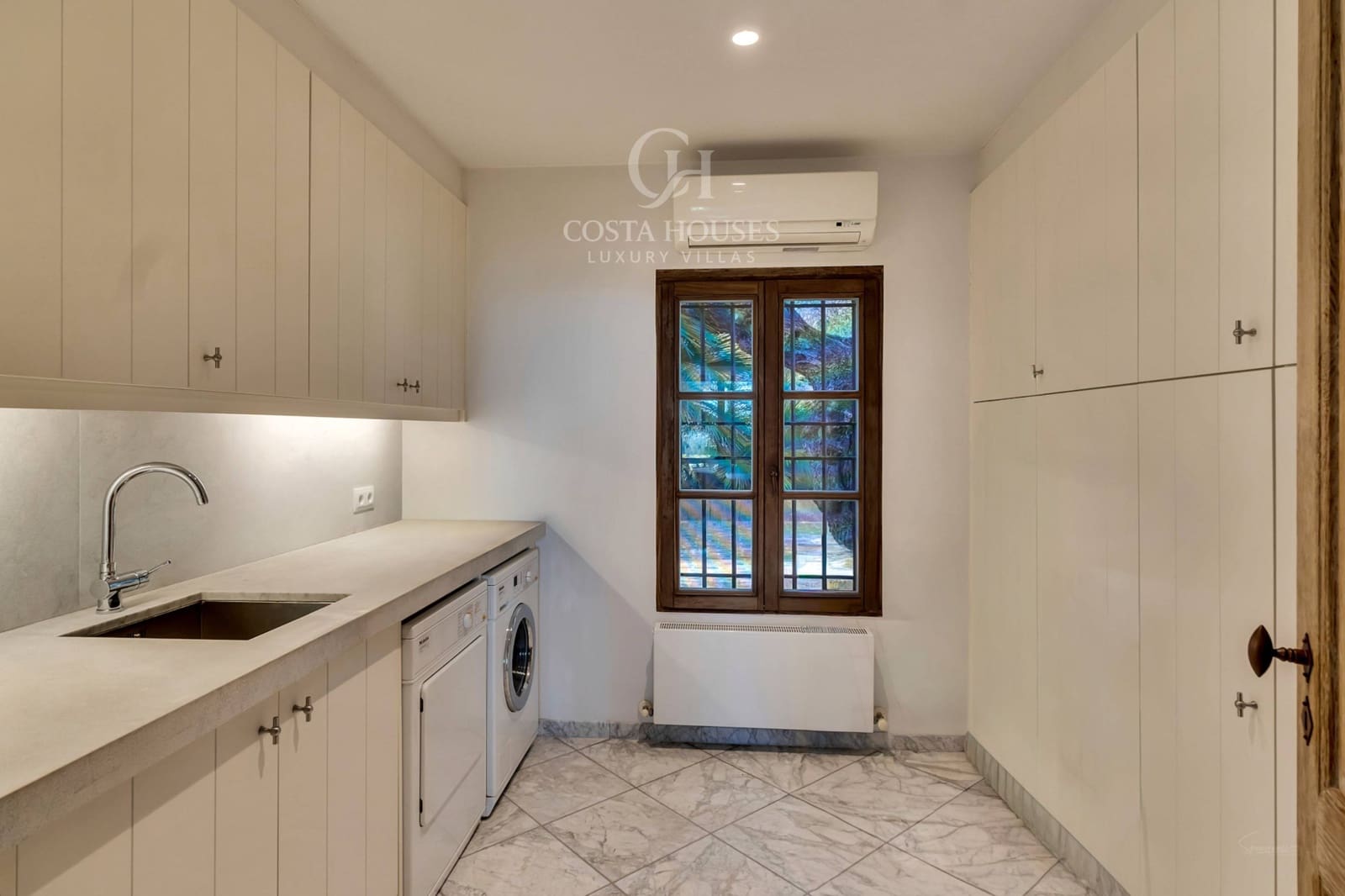 4 makuuhuone Huvila myytävänä paikassa Javea / Xabia mukana uima-altaan 
autotalli - 3 900 000 € (Ref: 9656053)