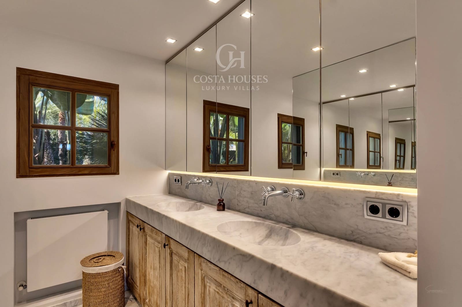 4 makuuhuone Huvila myytävänä paikassa Javea / Xabia mukana uima-altaan 
autotalli - 3 900 000 € (Ref: 9656053)