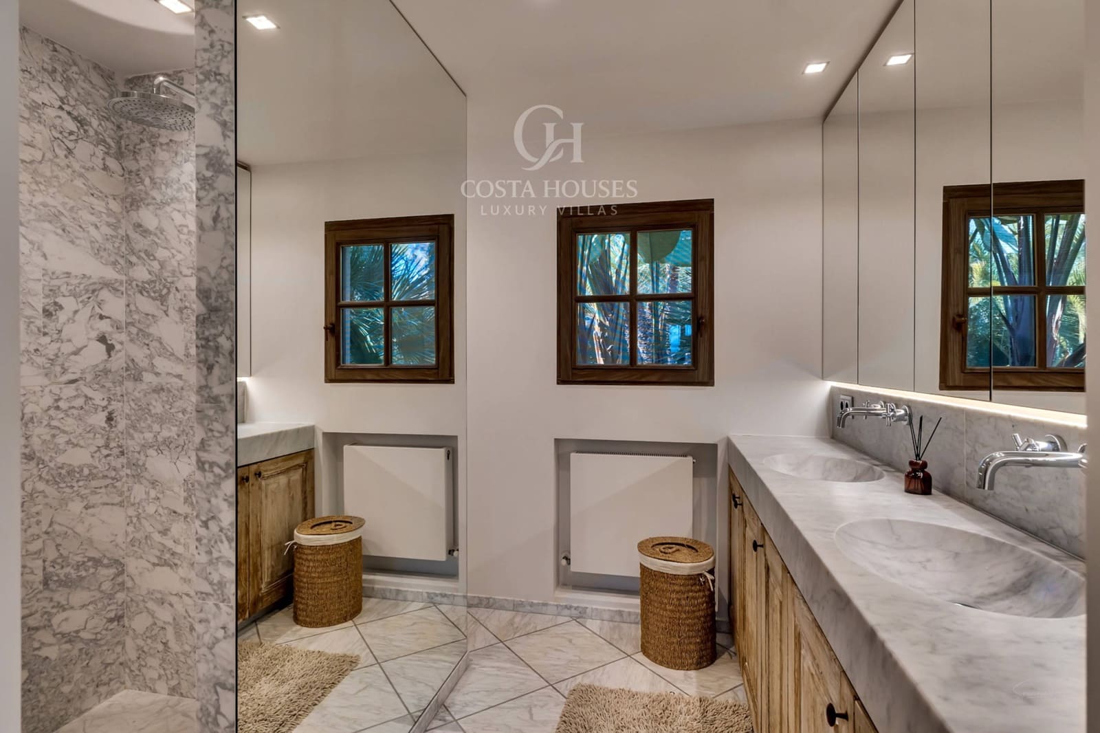 4 makuuhuone Huvila myytävänä paikassa Javea / Xabia mukana uima-altaan 
autotalli - 3 900 000 € (Ref: 9656053)