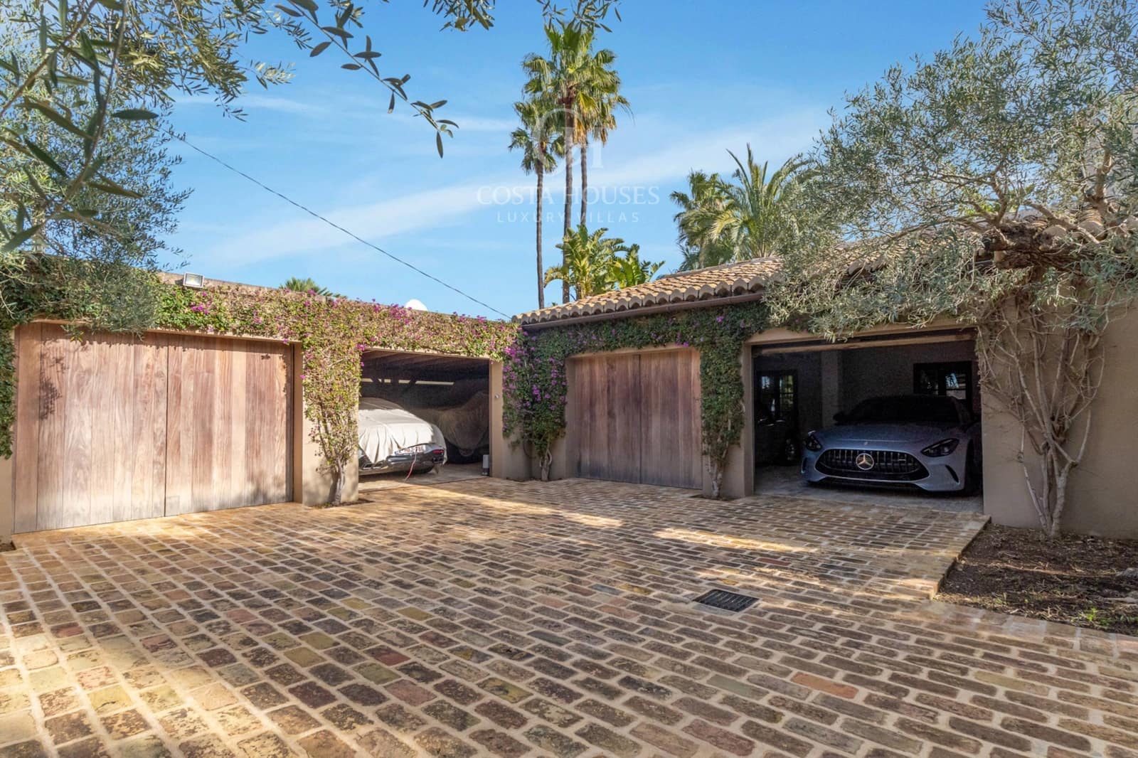 4 makuuhuone Huvila myytävänä paikassa Javea / Xabia mukana uima-altaan 
autotalli - 3 900 000 € (Ref: 9656053)