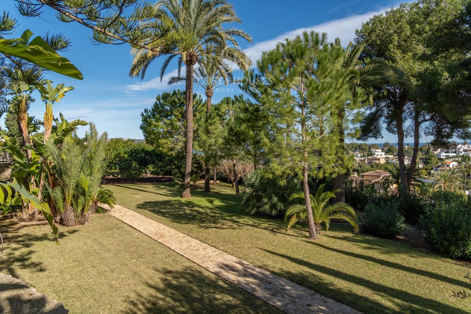 4 makuuhuone Huvila myytävänä paikassa Javea / Xabia mukana uima-altaan 
autotalli - 3 900 000 € (Ref: 9656053)