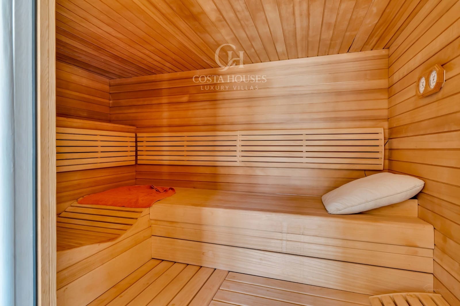 4 sypialnia Willa na sprzedaż w Javea / Xabia z basenem garażem - 3 900 000 € (Ref: 9656053)