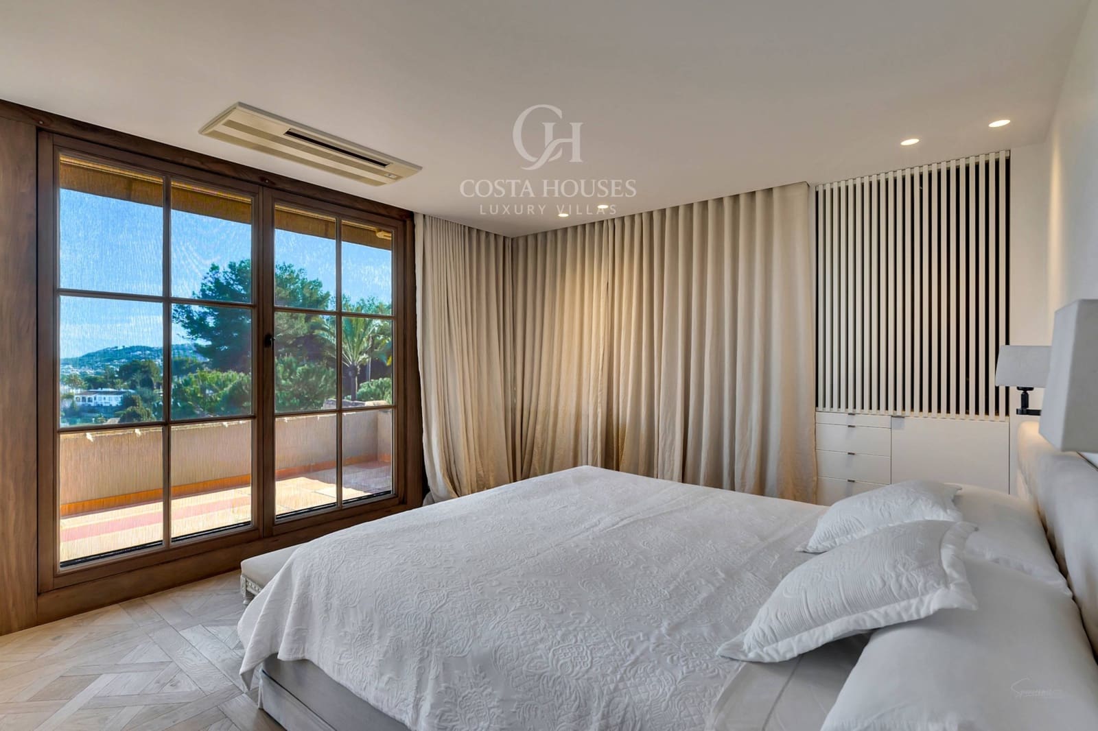 4 sypialnia Willa na sprzedaż w Javea / Xabia z basenem garażem - 3 900 000 € (Ref: 9656053)