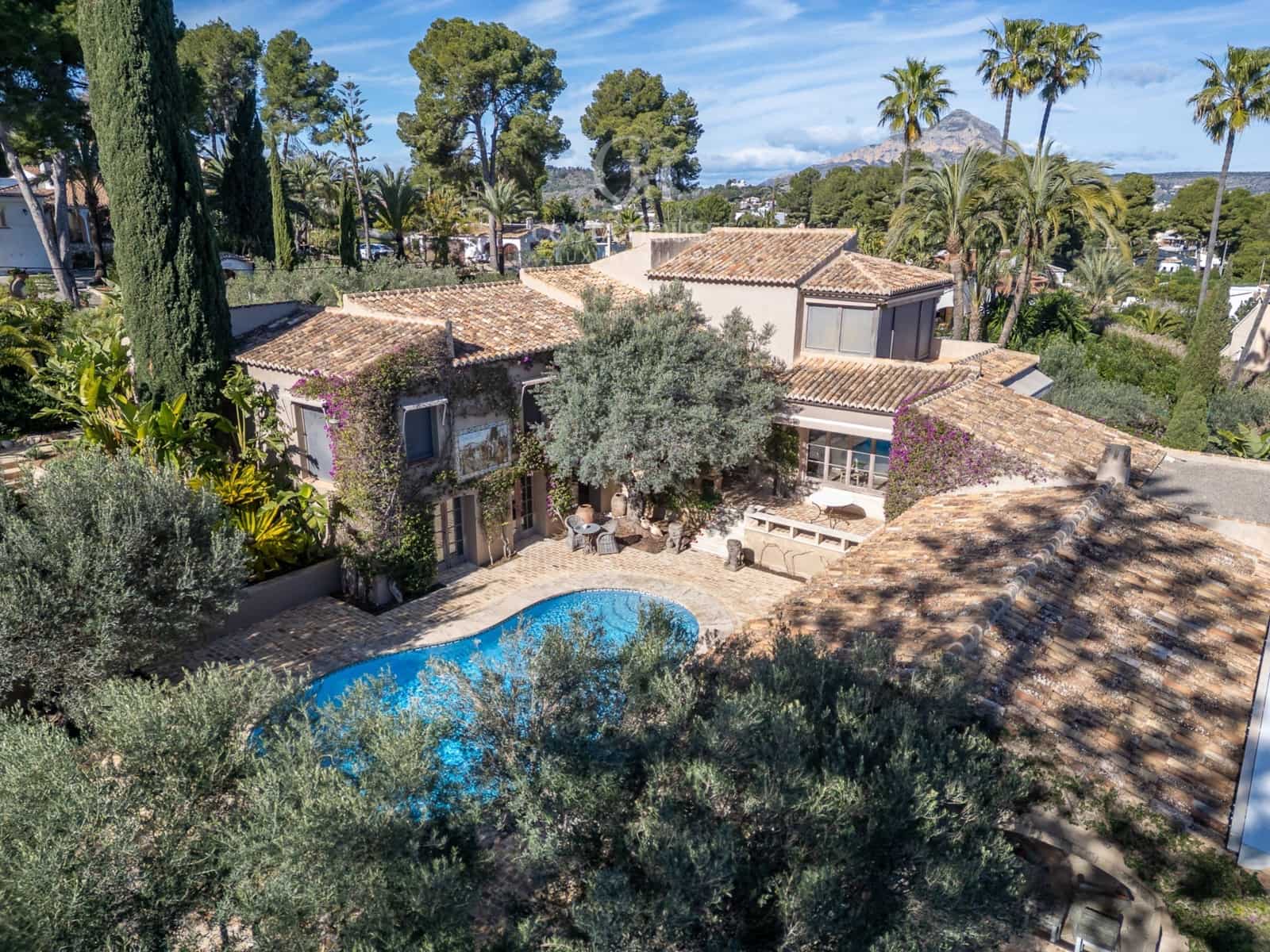 4 sypialnia Willa na sprzedaż w Javea / Xabia z basenem garażem - 3 900 000 € (Ref: 9656053)