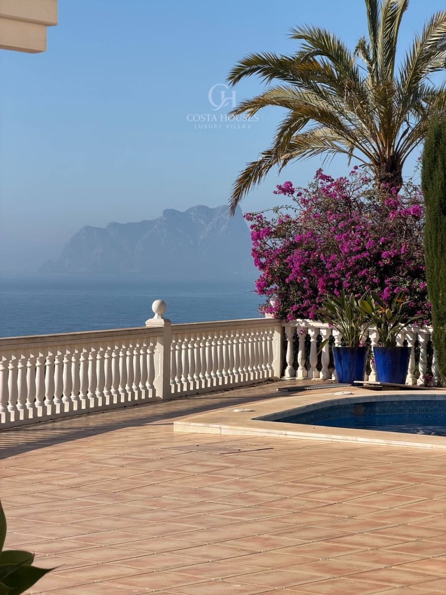 7 bedroom Villa for sale in Moraira with pool garage - € 4,175,000 (Ref: 9663742)