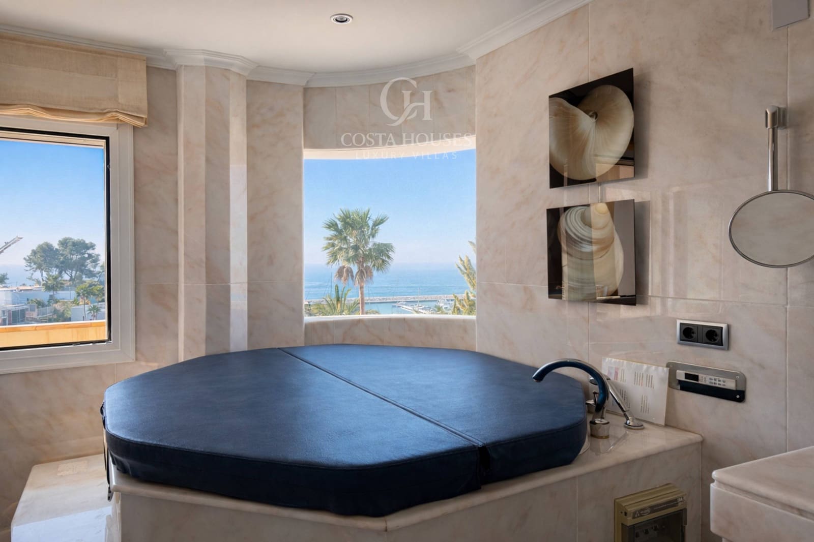7 bedroom Villa for sale in Moraira with pool garage - € 4,175,000 (Ref: 9663742)