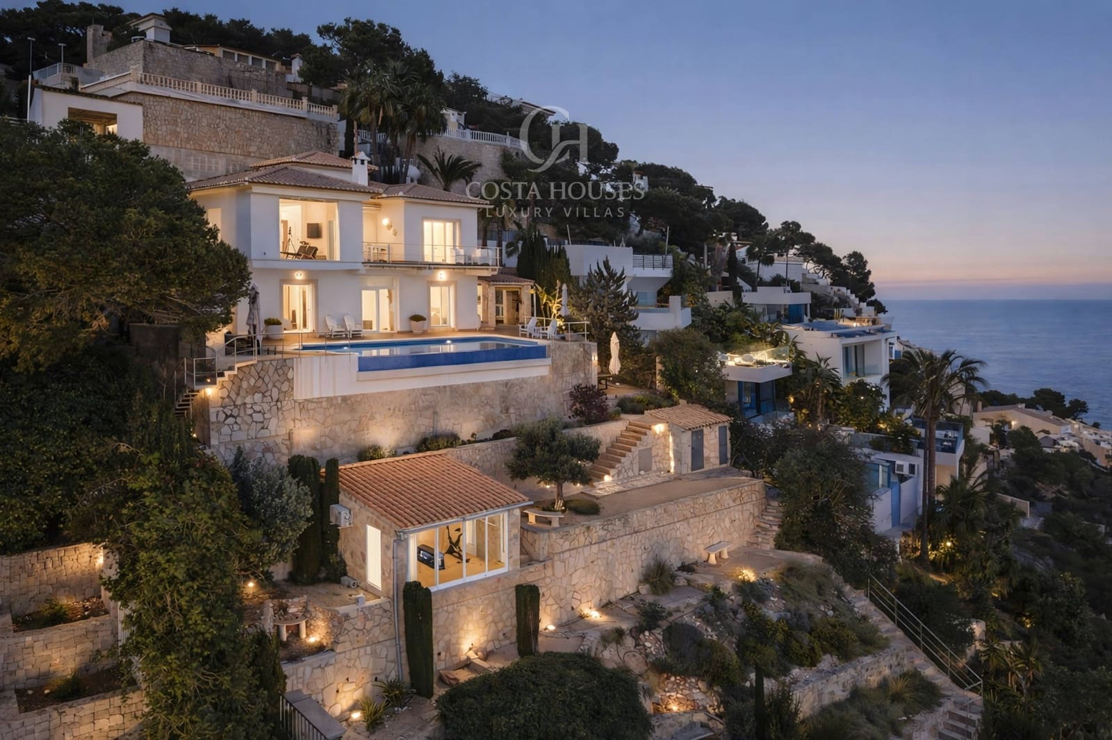 4 Zimmer Villa zu verkaufen in Javea / Xabia mit Pool Garage - 3.800.000 € (Ref: 9670606)