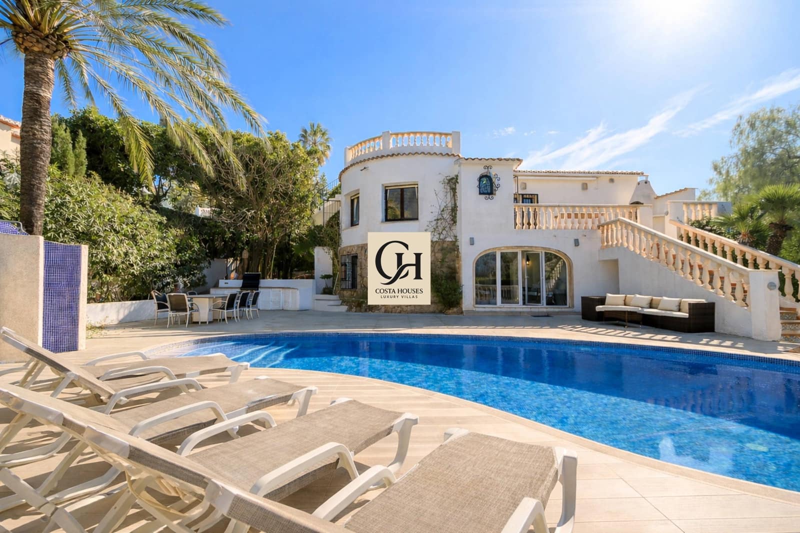 Chalet de 4 habitaciones en Javea / Xàbia en venta con piscina garaje - 690.000 € (Ref: 9719888)