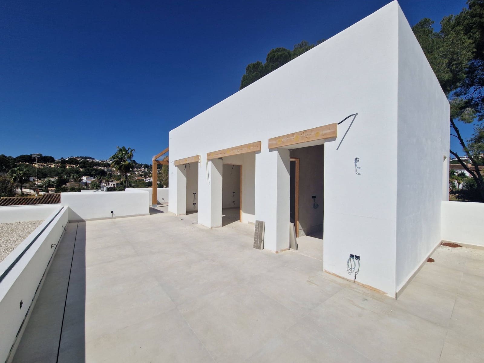 5 bedroom Villa for sale in Moraira with pool garage - € 2,395,000 (Ref: 9719889)
