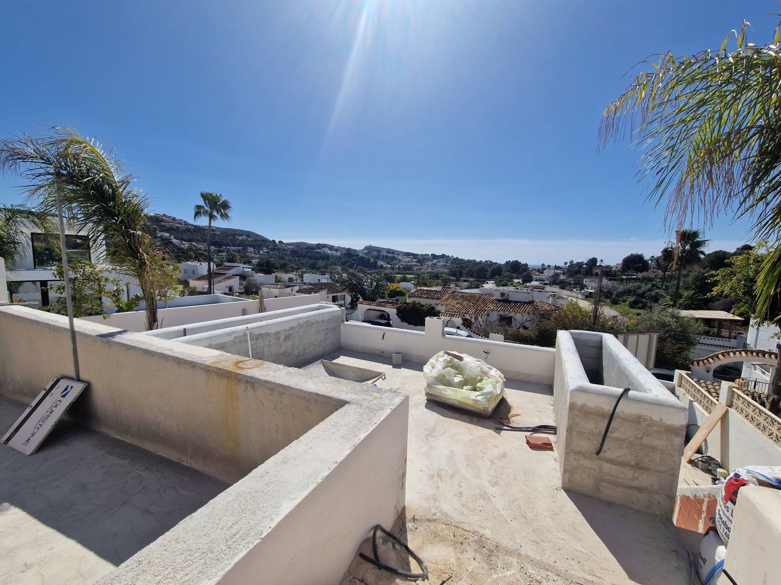 5 bedroom Villa for sale in Moraira with pool garage - € 2,395,000 (Ref: 9719889)