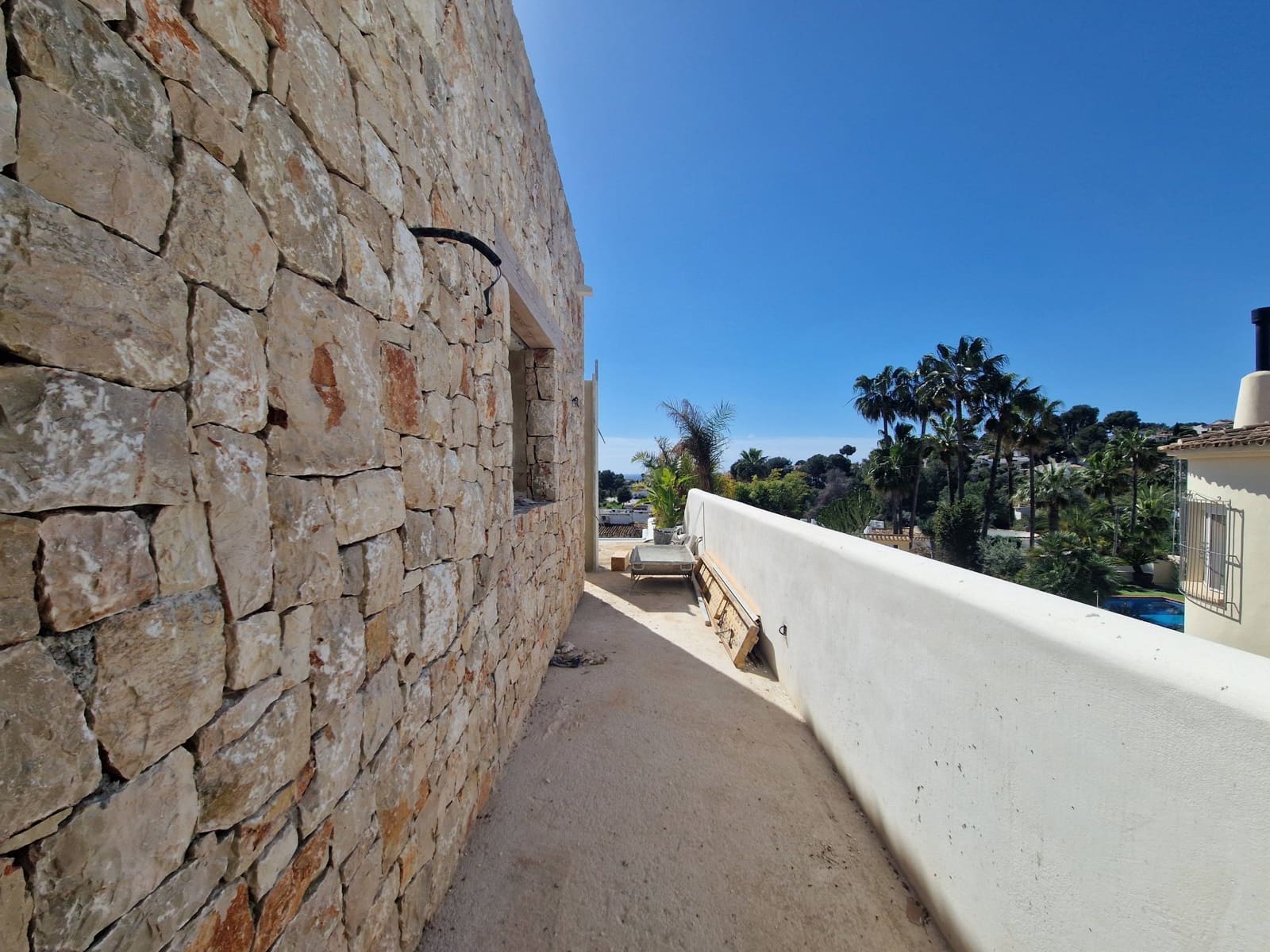 5 bedroom Villa for sale in Moraira with pool garage - € 2,395,000 (Ref: 9719889)