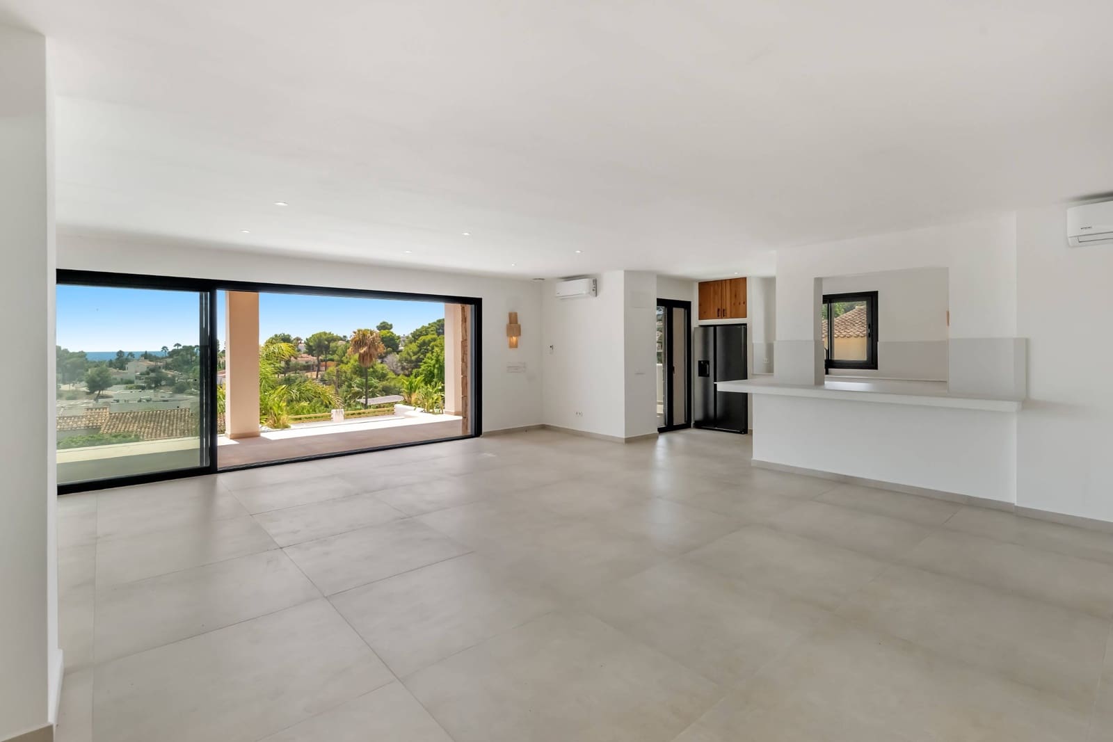 5 bedroom Villa for sale in Moraira with pool garage - € 2,350,000 (Ref: 9719889)